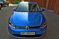 авто гольф  volkswagen e-Golf