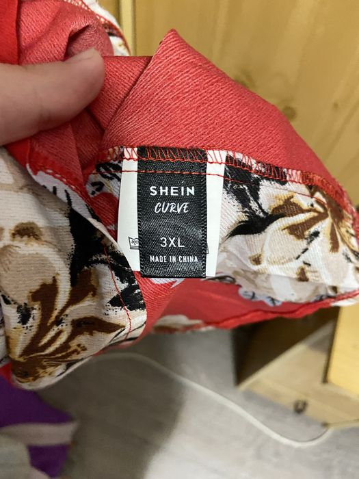 Блуза та плаття на пишні форми