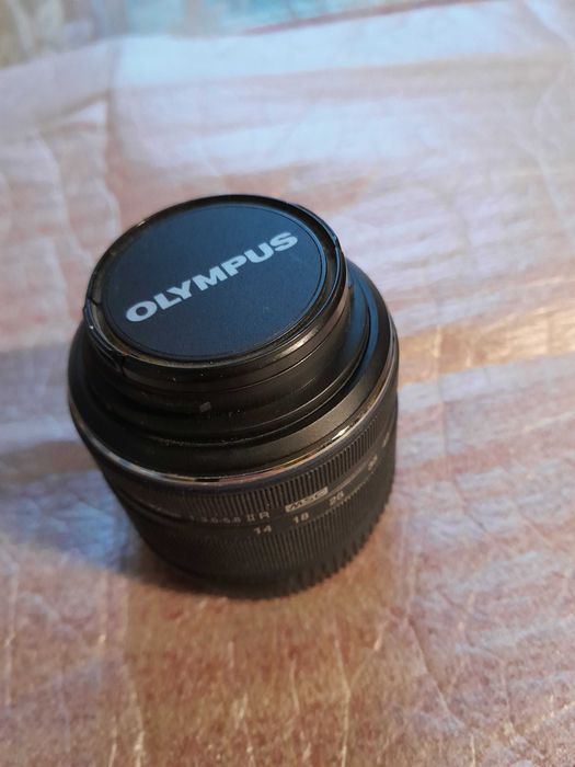 obiektyw Olympus M.Zuiko 14-42mm /3,5-5,6 II R MSC do systemu M43/MFT