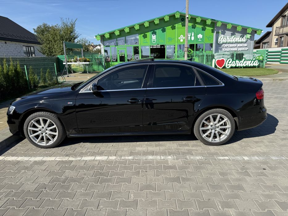 Ауді а4 S-line 2016
