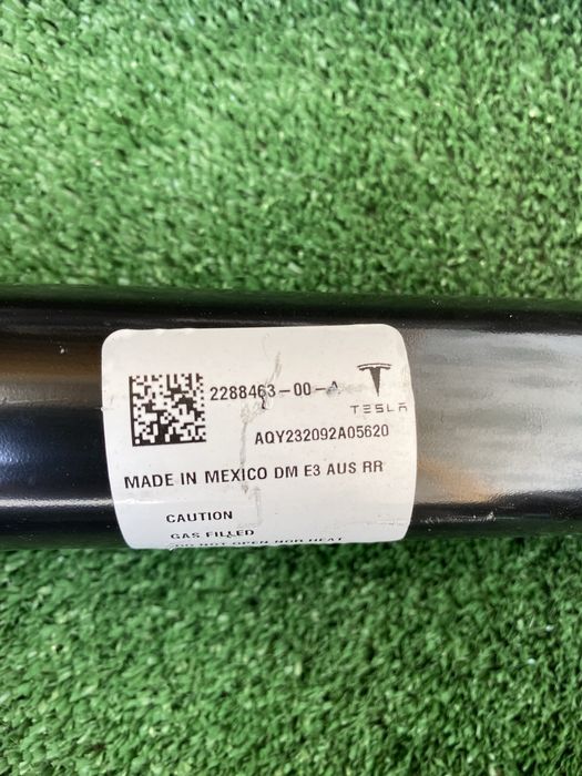 Tesla m Y 2020-2024 амортизатор стойка передні задні лівий правий
