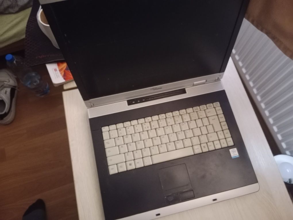 Laptop fujitsu simens Amilio pro