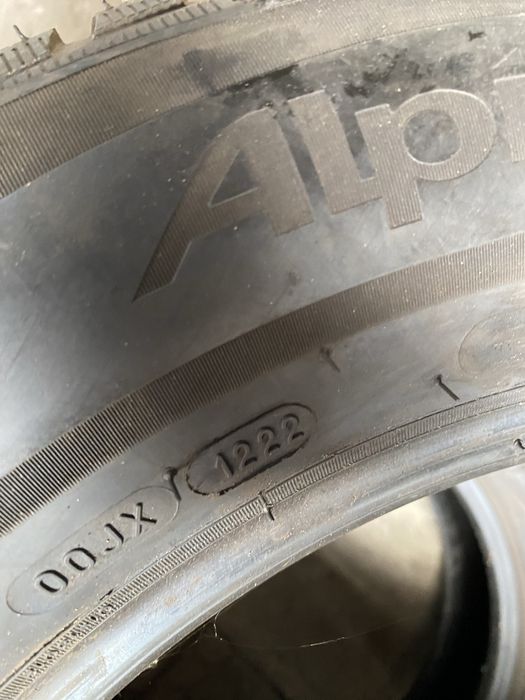 Шини 215 65R17 99H Mechelin Alpin 5