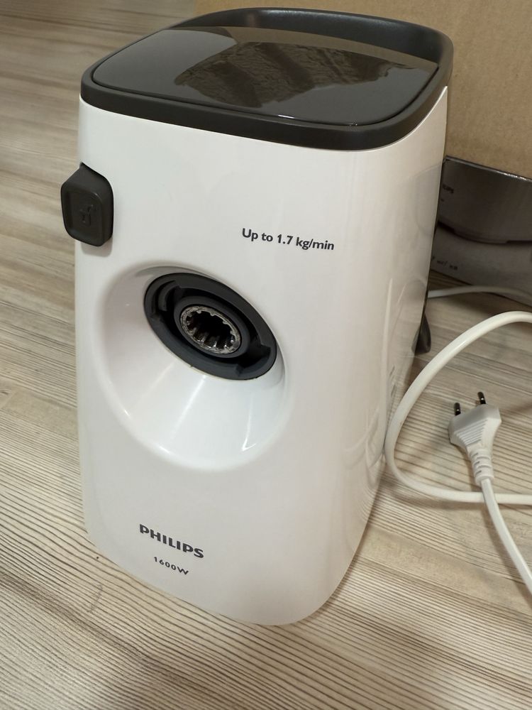 Мясорубка PHILIPS Daily Collection HR2714/30