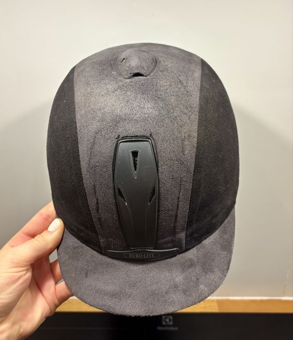 Kask jeździecki zamszowy czarno - szary 54 cm  Euro-Lite