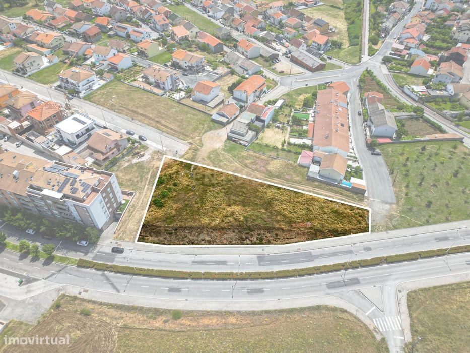 Terreno excepcional em Bragança - HABITAÇÃO PLURIFAMILIAR