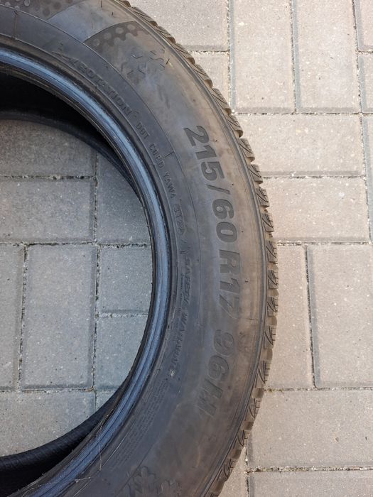 Opony zimowe 4szt 215/60R17 Dot 3122