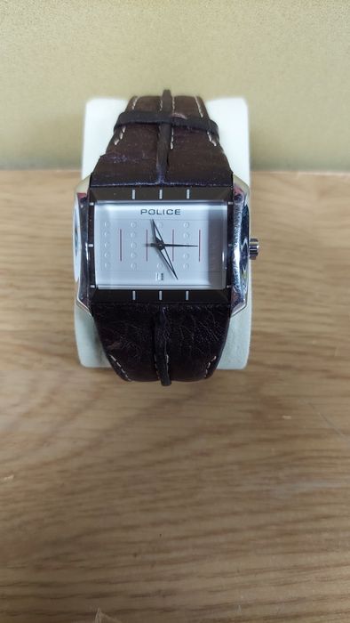 Relógio Police em bom estado