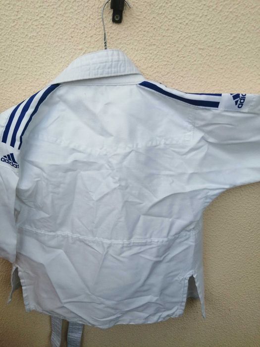 Kimono Adidas Evolution judo criança