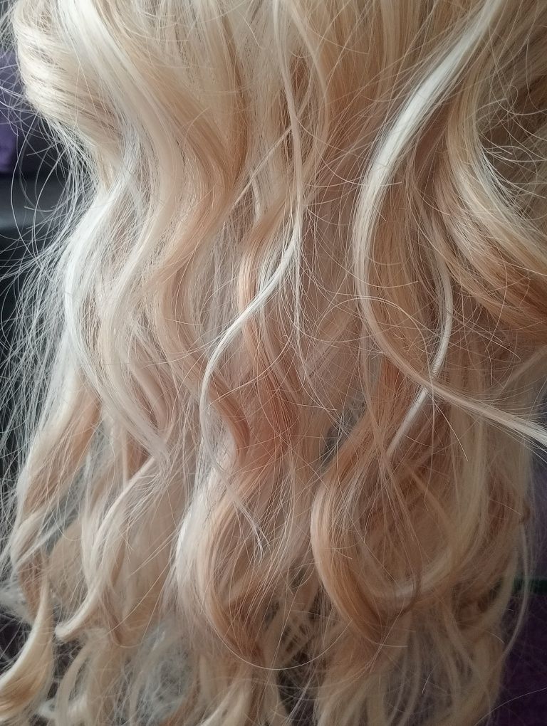 Peruka blond ombre