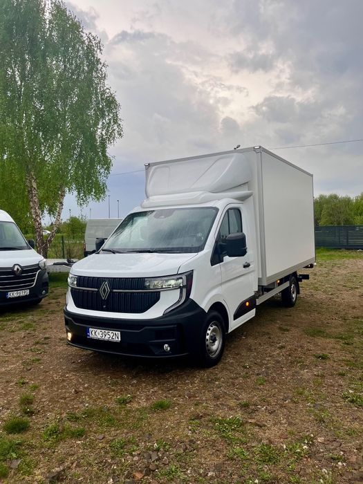 Wynajem samochodu dostawczego kontener z windą Wypożyczalnia dostawcze