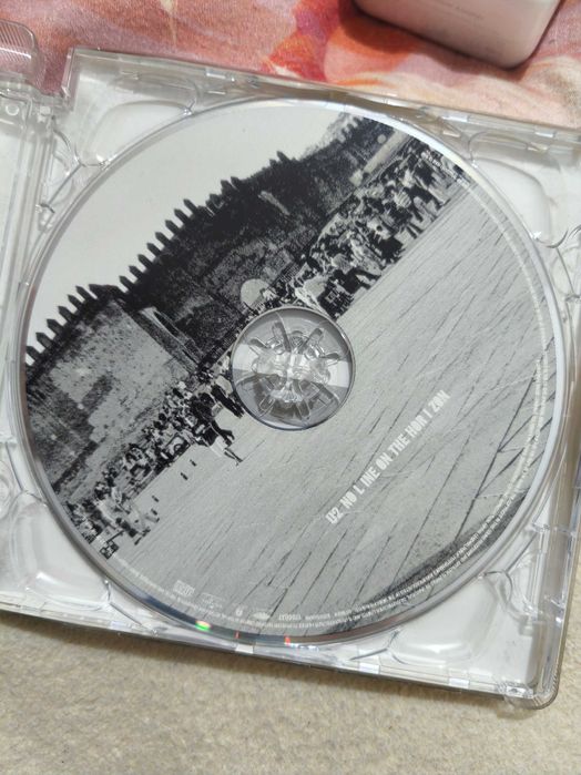 U2 – No Line On The Horizon
CD sem riscos
