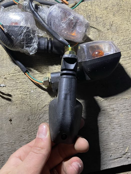 Продам поворотніки