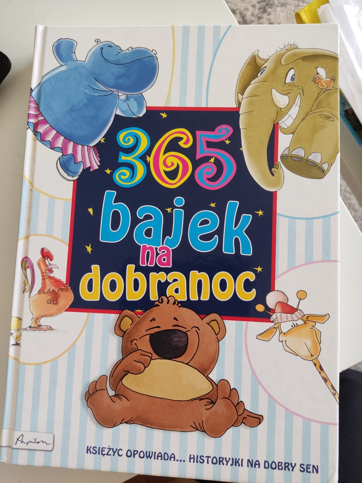 Książka 365 bajek na dobranoc w. Papilon