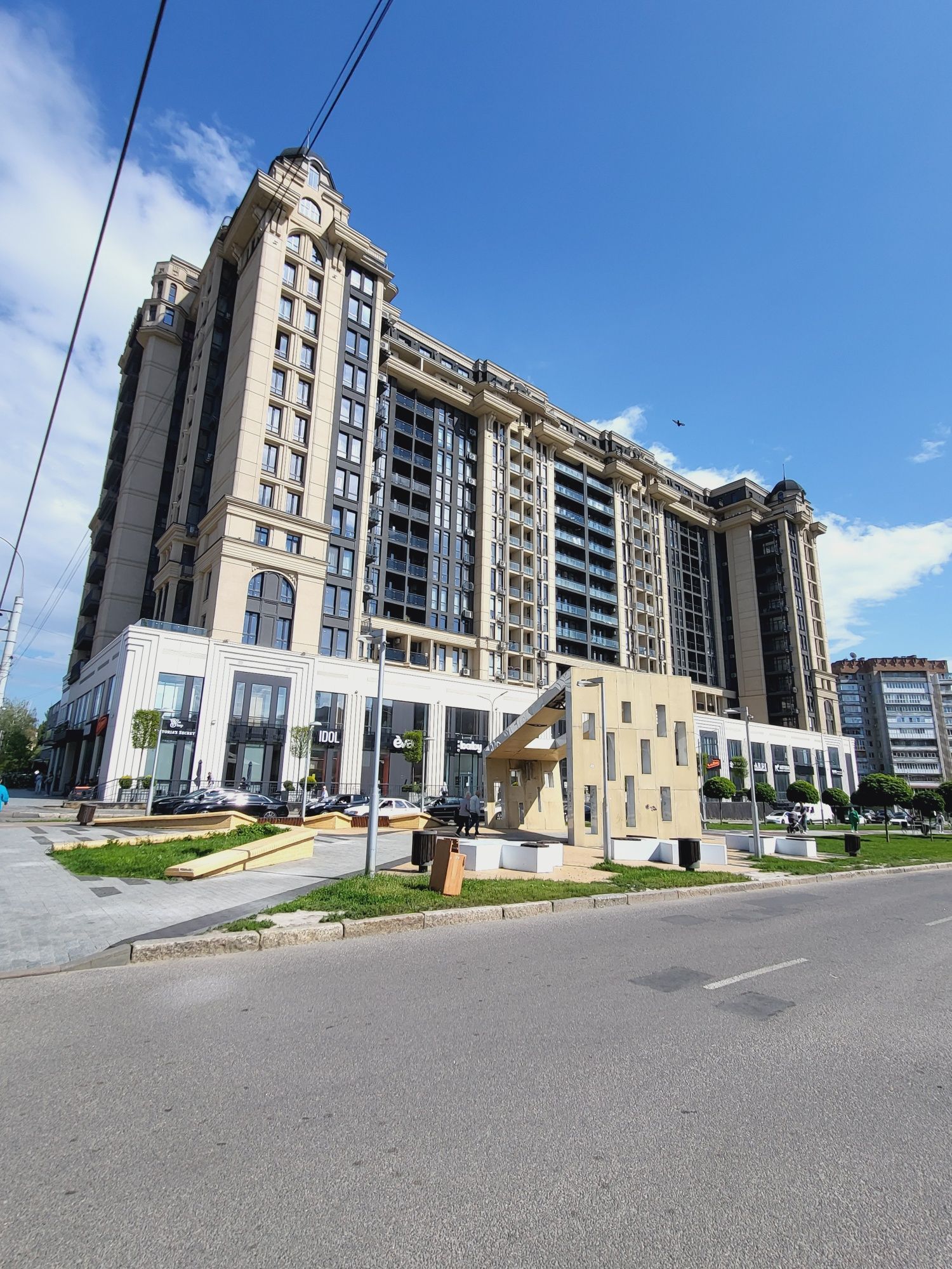 3х кімнатна квартира у самому центрі Вишеньки
