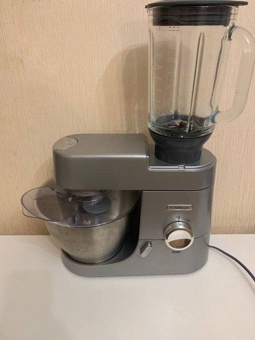 Kenwood Chef (KVC3170S) у відмінному стані