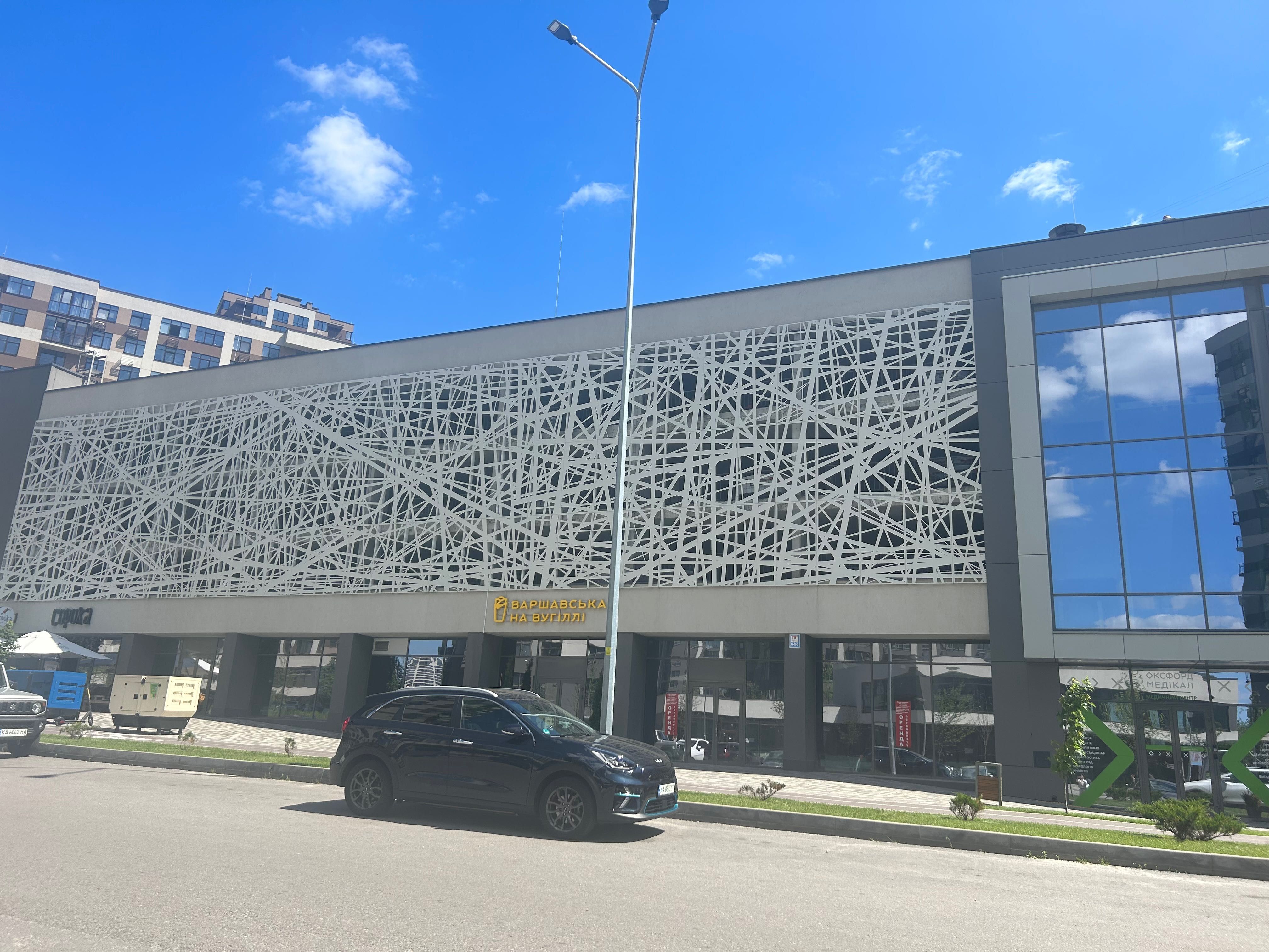 Варшавський мікрорайон 2 вул Олеся 2 Продам Без% місце паркінг 8.4