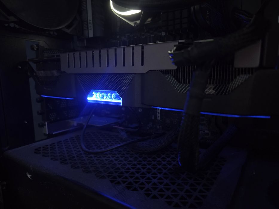 Zotac GeForce GTX 1070 Ti AMP EXTREME 8GB