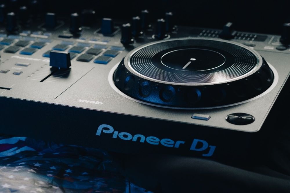 Kontroler Mikser DJ Pioneer DDJ-REV1 Gwarancja do 2027