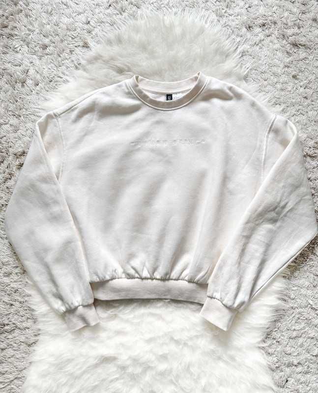 Bluza bez kaptura z minimalistycznym napisem haftem xs s m 60% bawełna