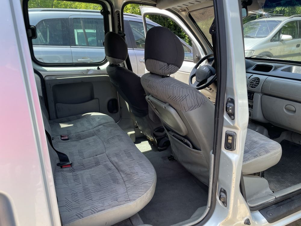 Renault Kangoo 1,5 Diesel 2006r. Z hakiem.