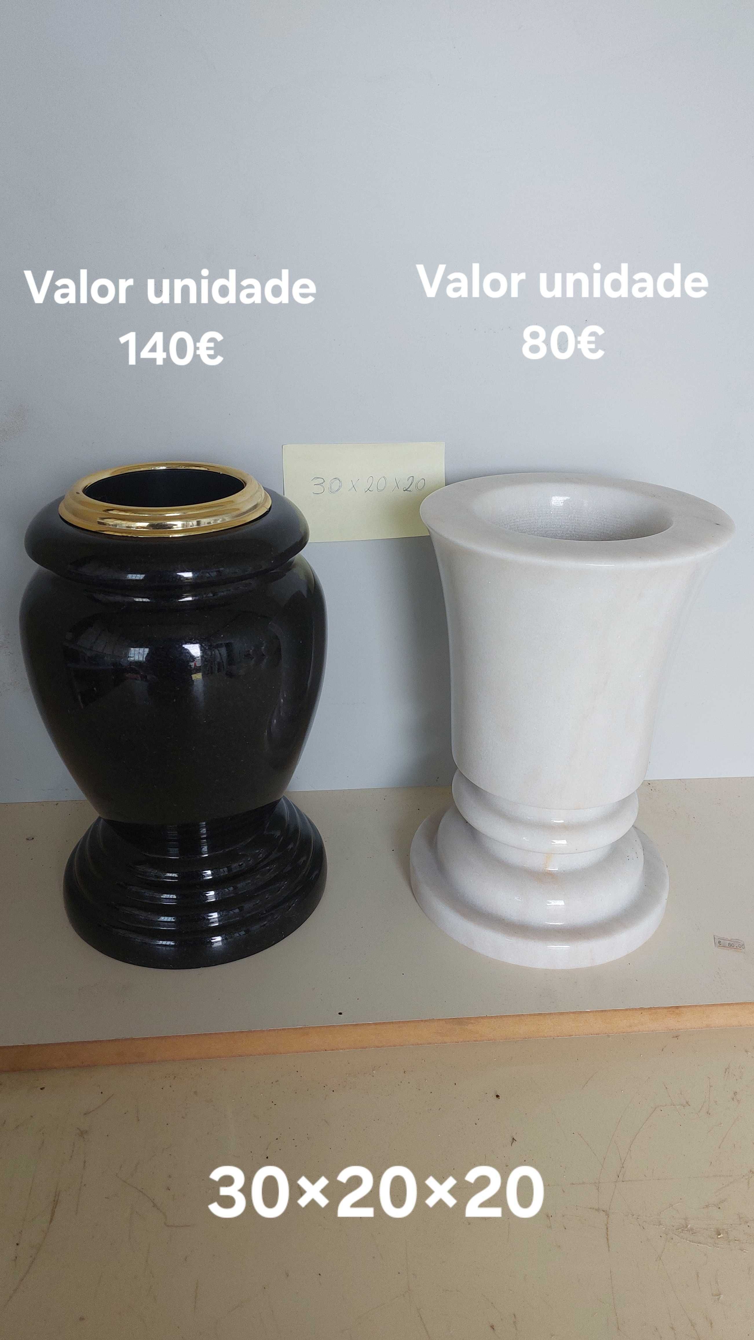 Vasos em Granito / Mármore / Plástico para campas