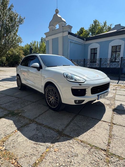Продам Porshe Cayenne 2016