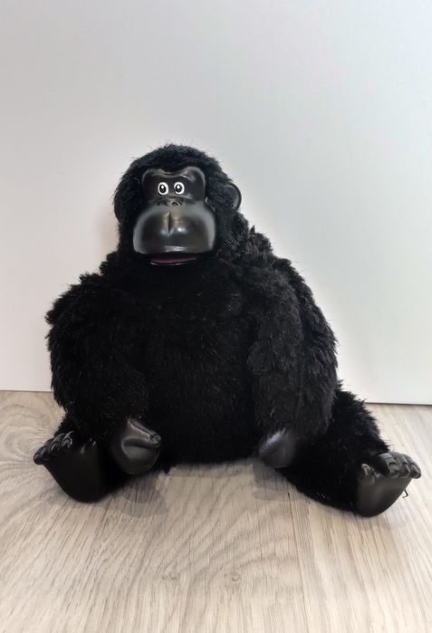 Goryl śpiewa Macarena tańczy małpka Gorilla Magogo ruchomy