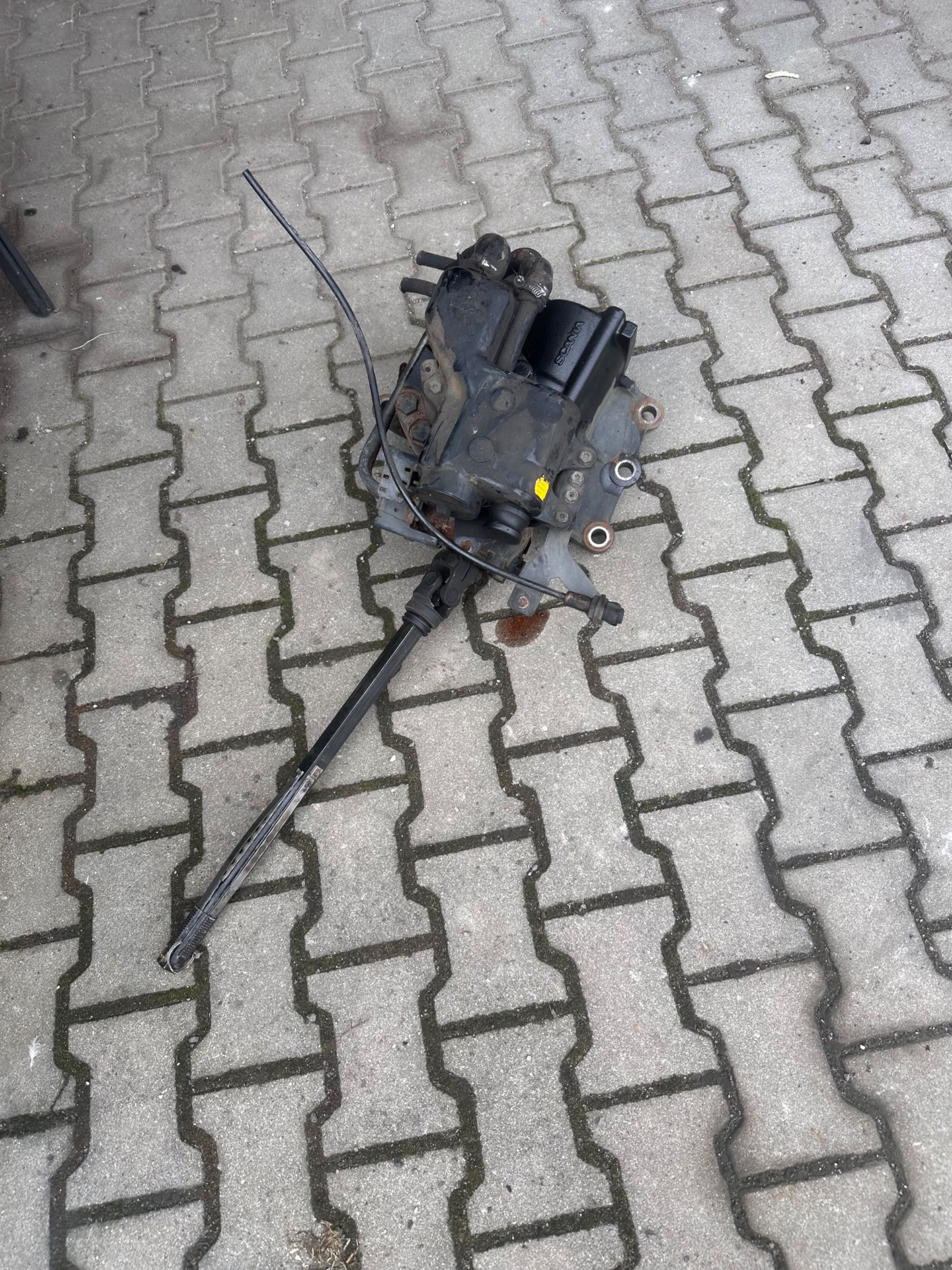 Kolumna kierownicza osi skrętnej Scania