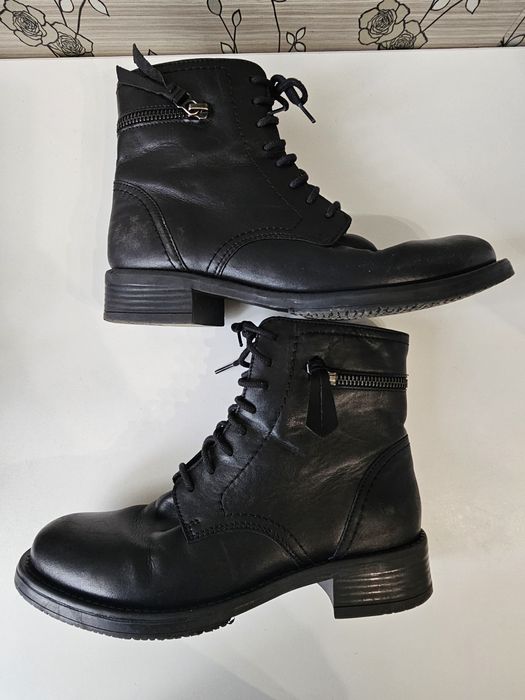 Botki Lasocki skórzane 35