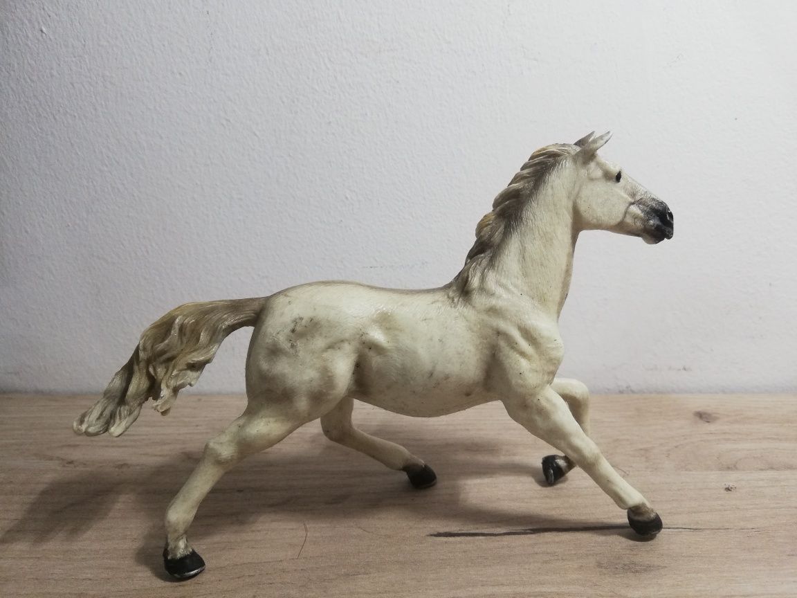 Klacz rasy lipicańskiej figurka Collecta 88229 koń
