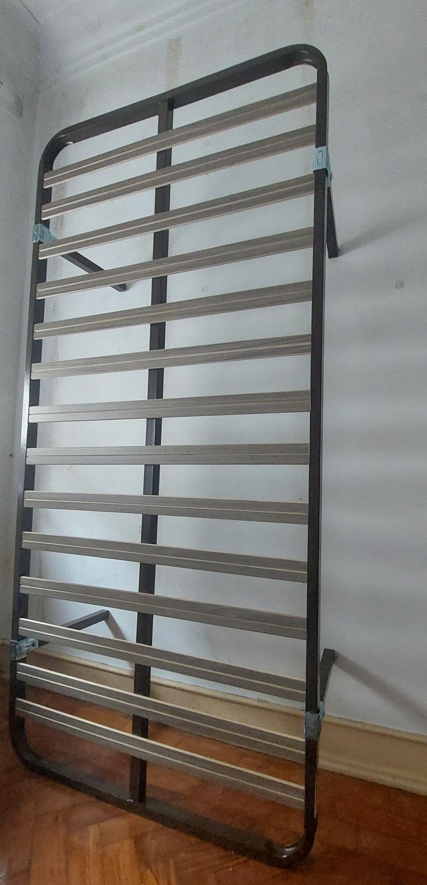 Estrado cama 1,90x0,90m