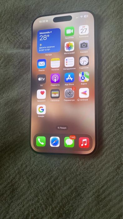 Продам iPhone 16 про