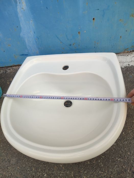 Умивальник підвісний