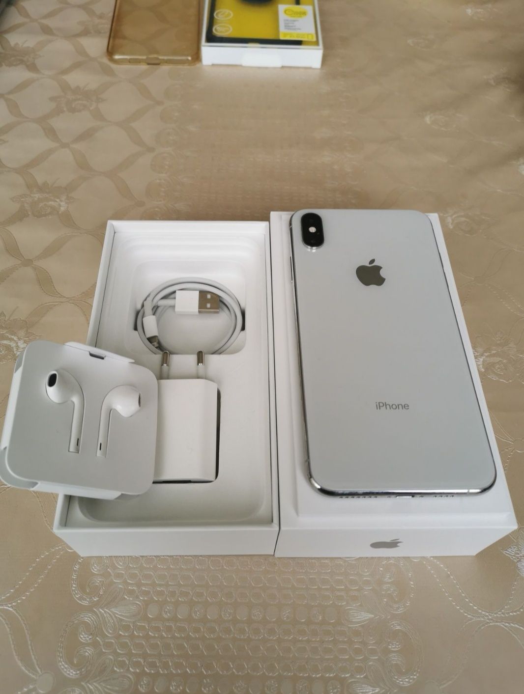 Продам Apple XS Max 256
