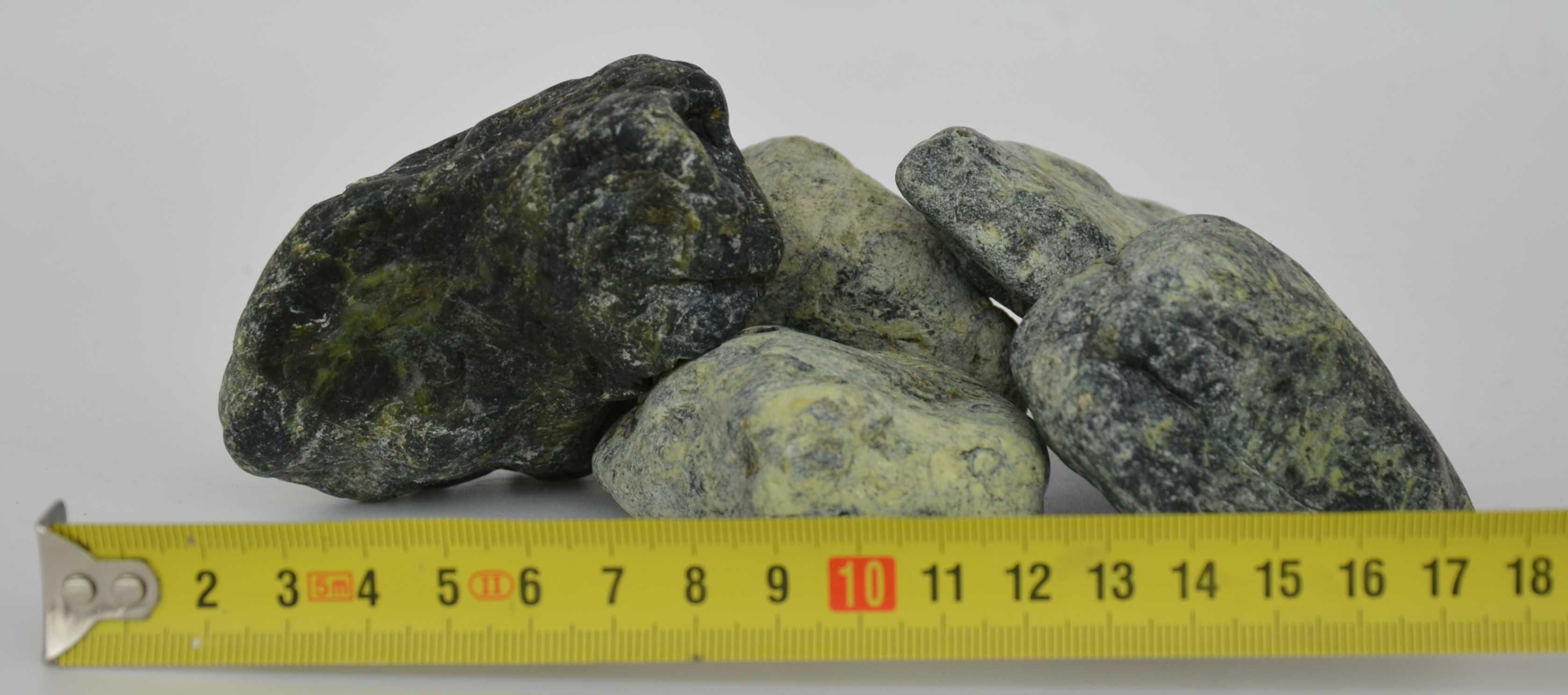 Zielono-białe kamienie akwariowe 4-8 cm 3 zł/1 kg
