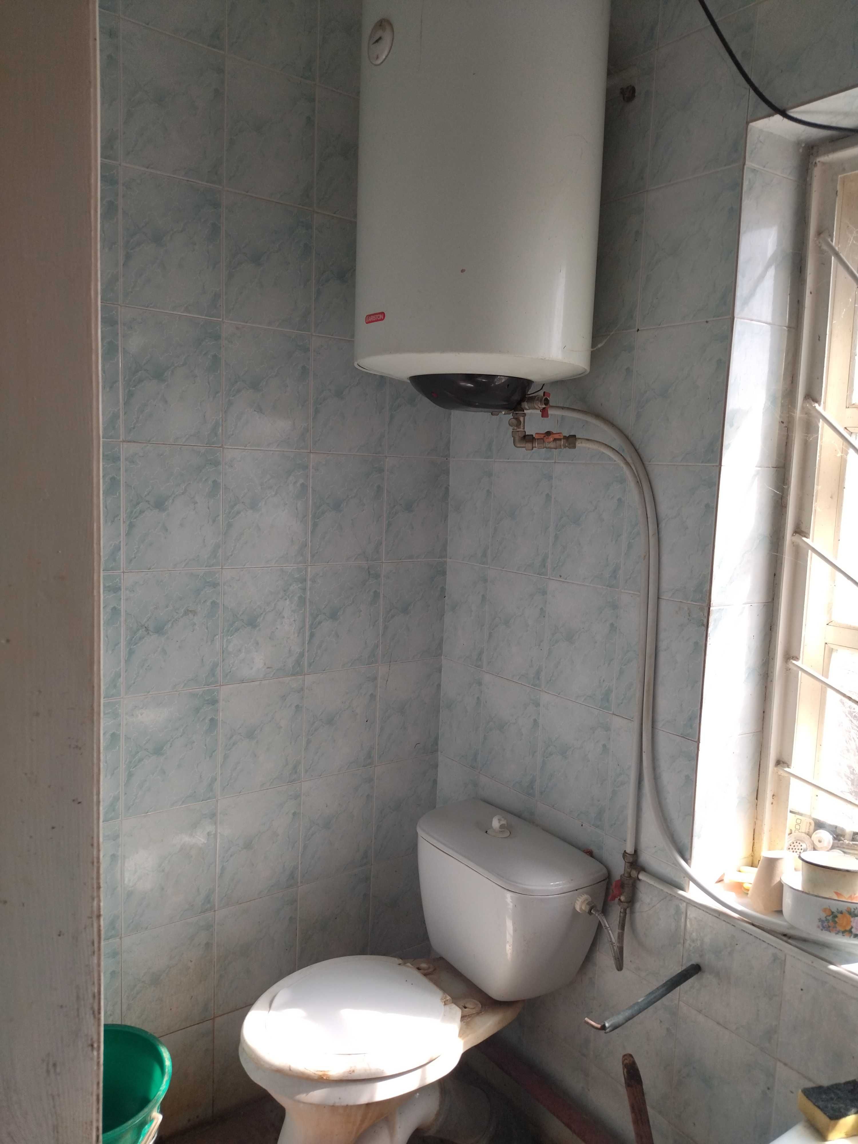 Продаж частини будинку два поверхи