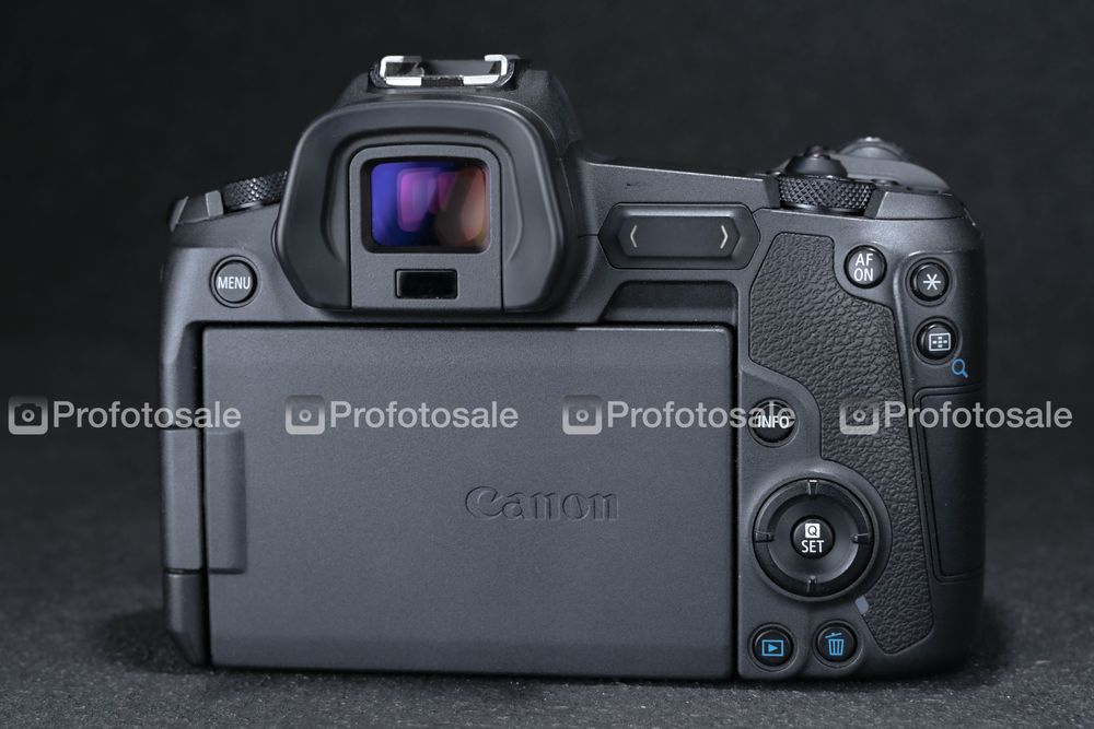 Фотоапарат Canon EOS R