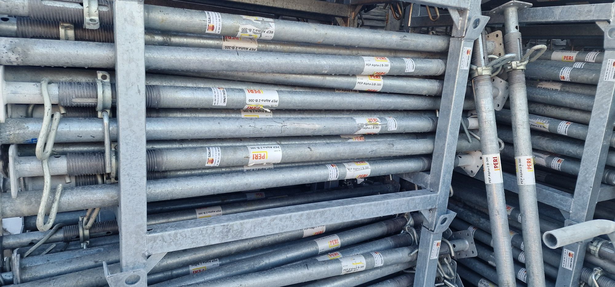 Stemple peri  3 m 20 kn szalunki sztyce