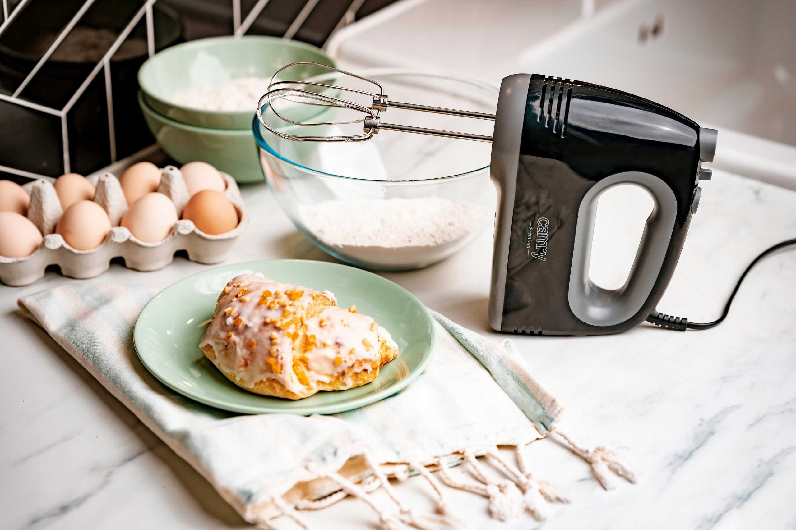 Mikser ręczny Robot kuchenny 750W 5 biegów + TURBO 4 Mieszadła