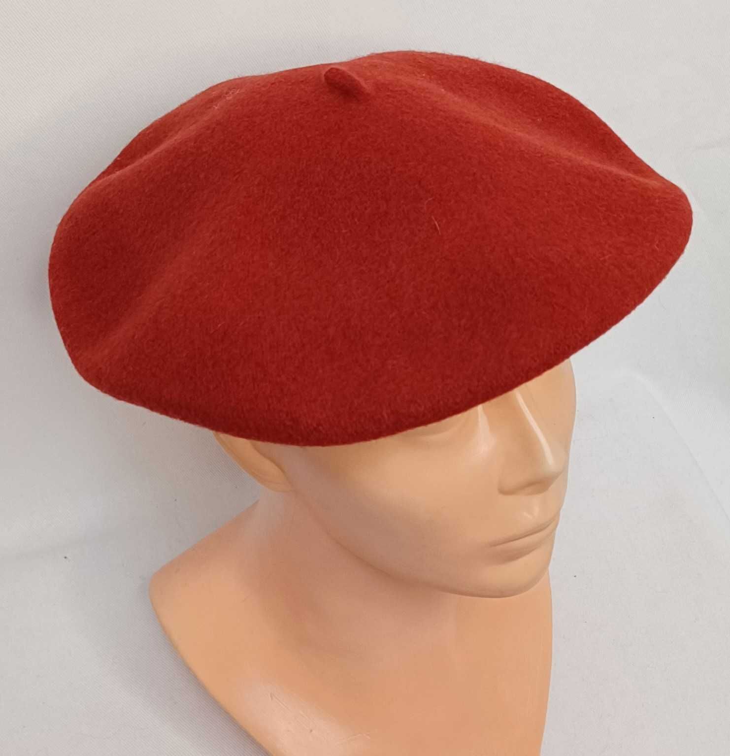 Beret damski Woolmark//CZ_0025