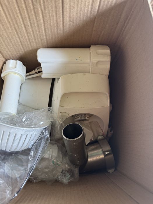 Продам мясорубку Zelmer 1900