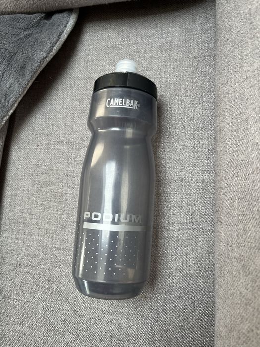 Bidon szary używany Camelback Podium