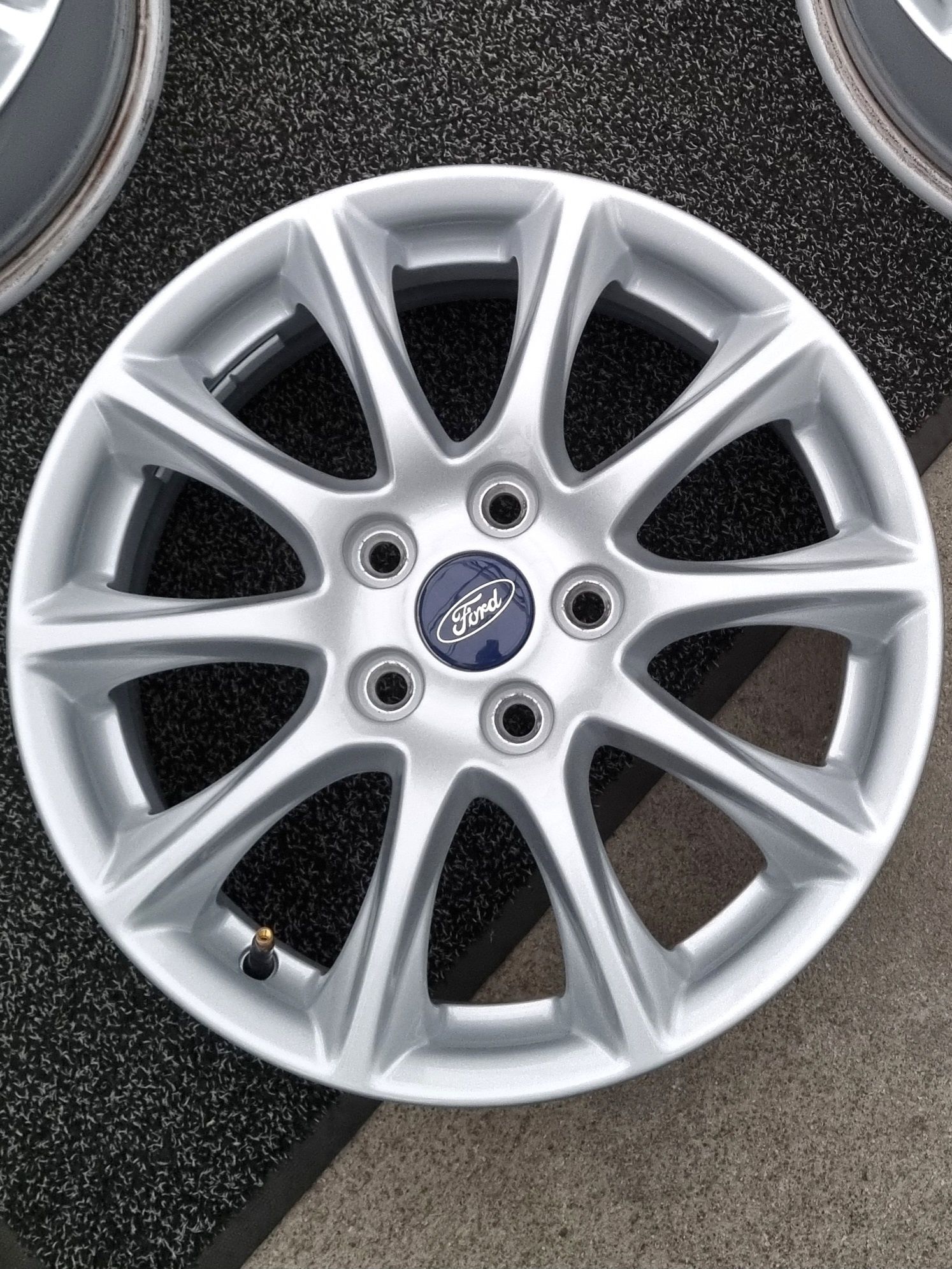 Felgi Alu 16" Ford Mondeo MK5 MK4 Focus MK4 MK3 C-Max Kuga 5x108 Orygi
