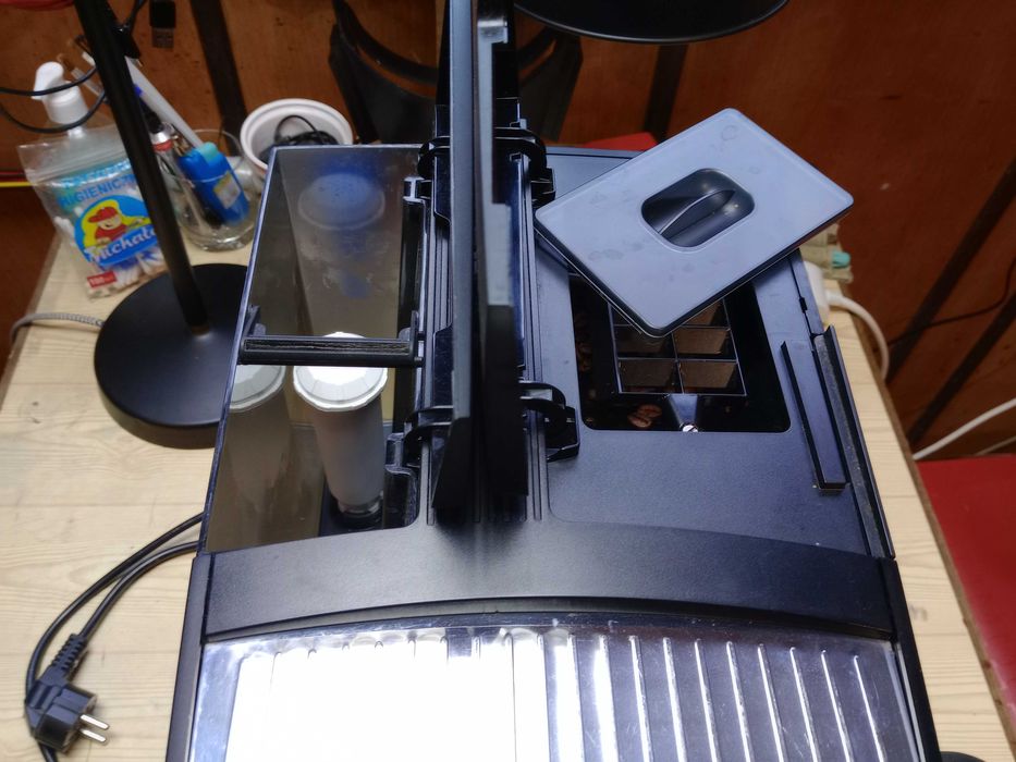 Sprzedam ekspres do kawy Nivona.