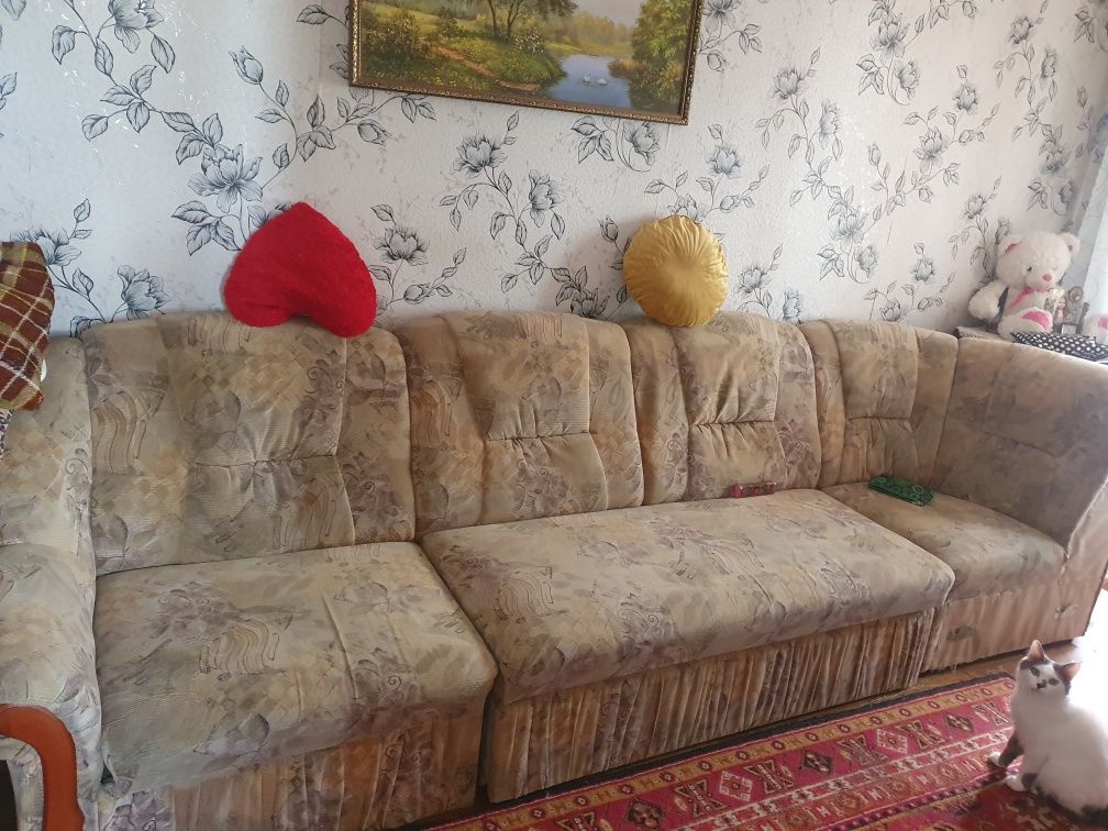 Продается диван,на дачу