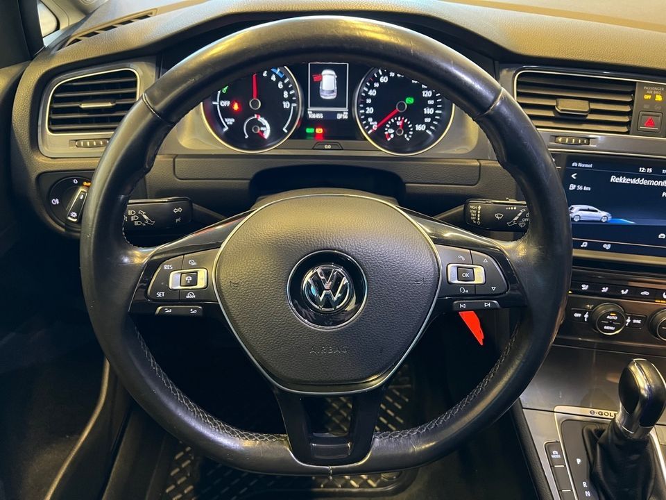 Volkswagen e-Golf 2015