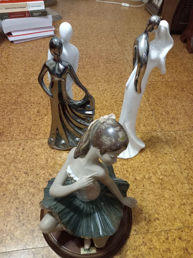 Conjunto de 3 estatuetas