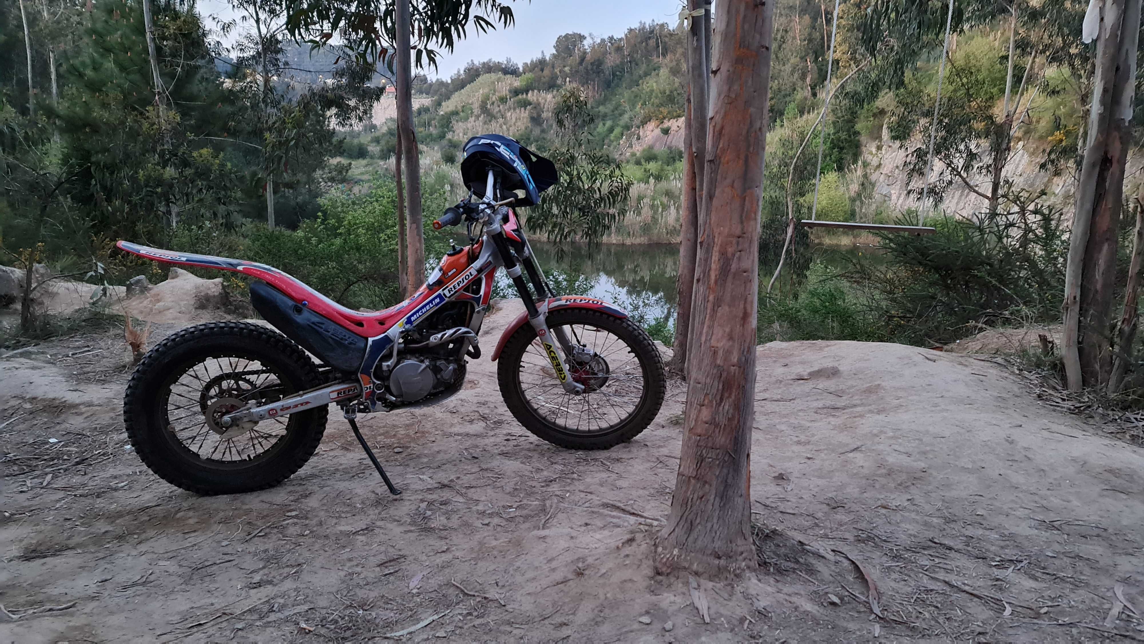 Vendo Honda Montesa 250 4RT bom estado