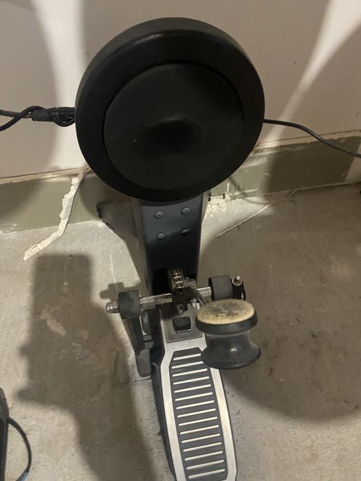 Електронні барабани Alesis DM6